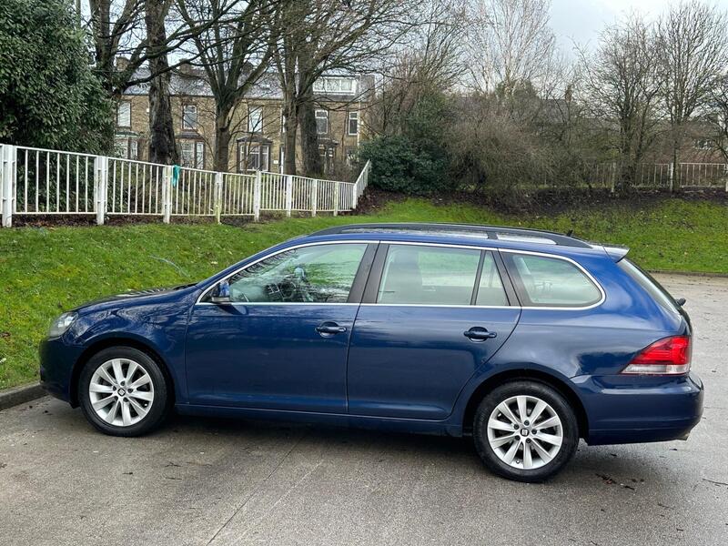 5cfb5172e58a4f0d8b5ce4a409291b55